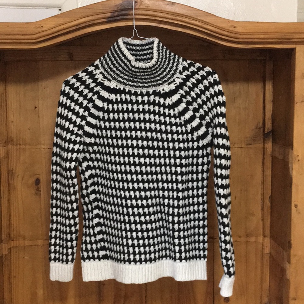 LOFT turtleneck sweater